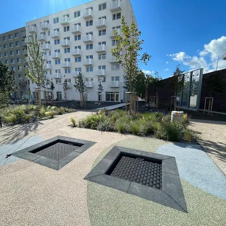 Pri Letisku,spojenie Do Centra ברטיסלאבה